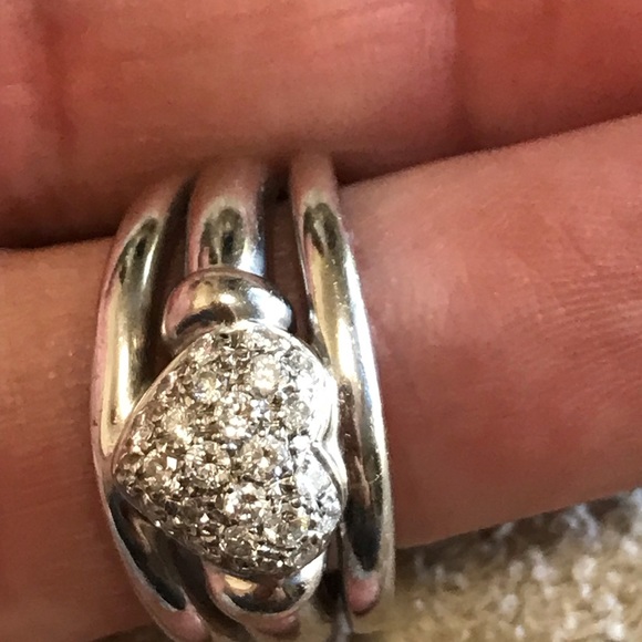 18k white gold and diamond ring - Picture 2 of 8